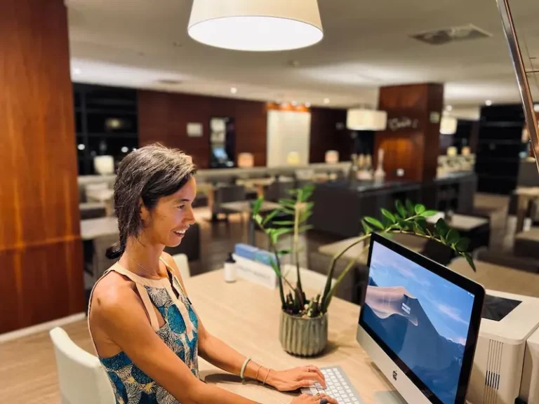 Thao providing personalized and flexible holistic coaching support rooted in Eastern wisdom